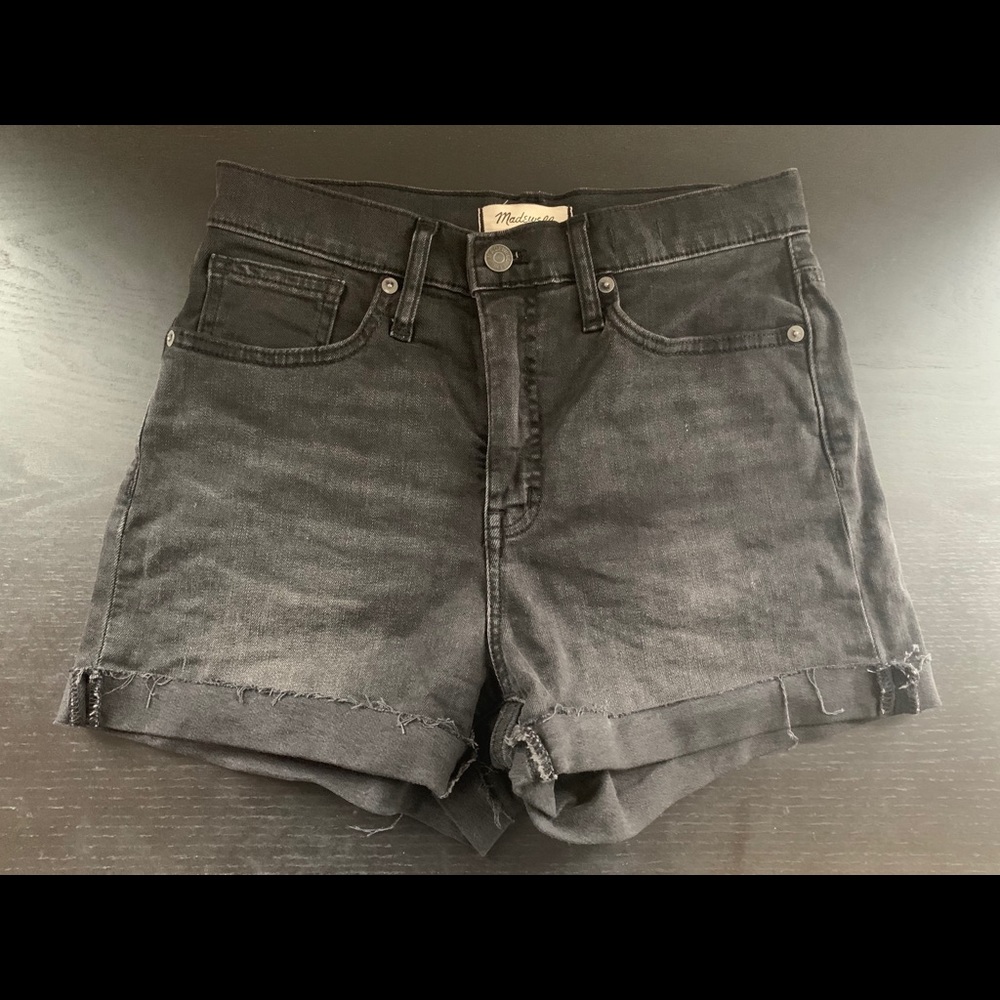 Madewell High Rise Denim Shorts in Kerns Wash